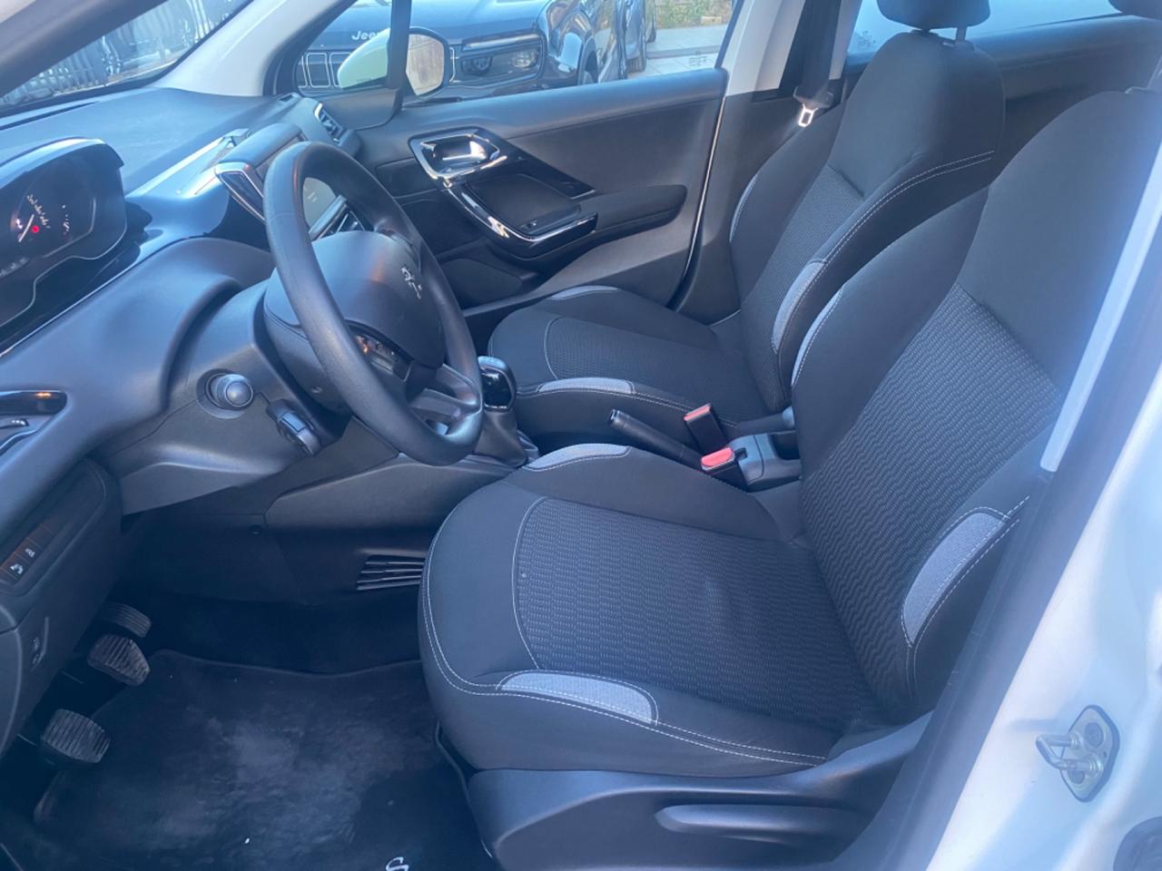 Peugeot 208 1.4 HDi 68 CV 5 porte Active