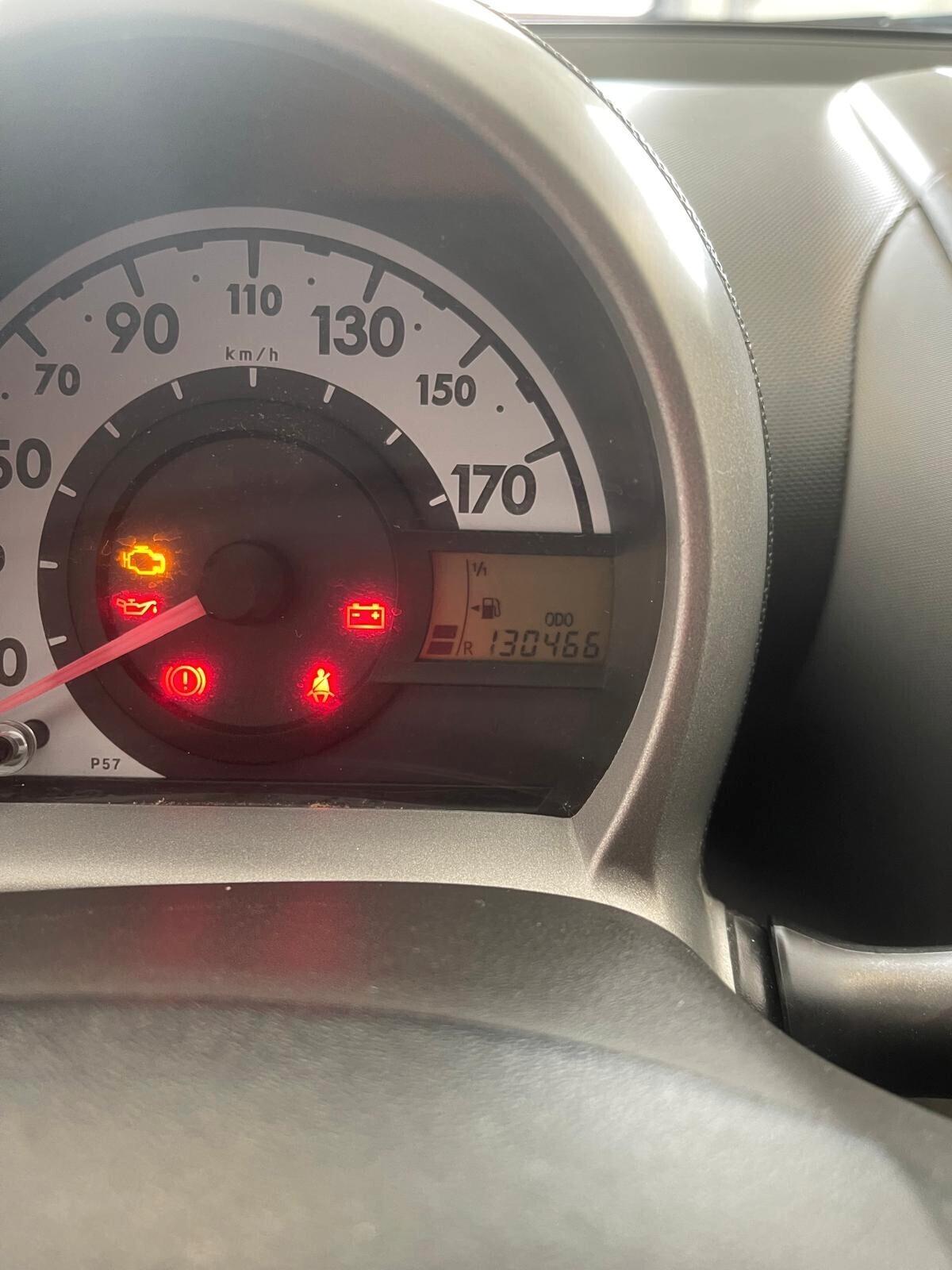 Toyota Aygo 1.0 12V VVT-i 5 porte Lounge Connect