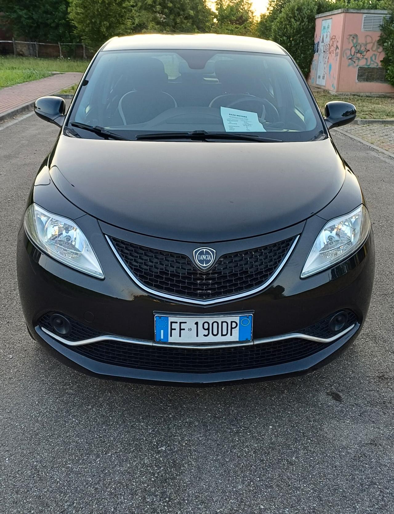 Lancia Ypsilon 1.2 69 CV 5 porte GPL Ecochic Gold