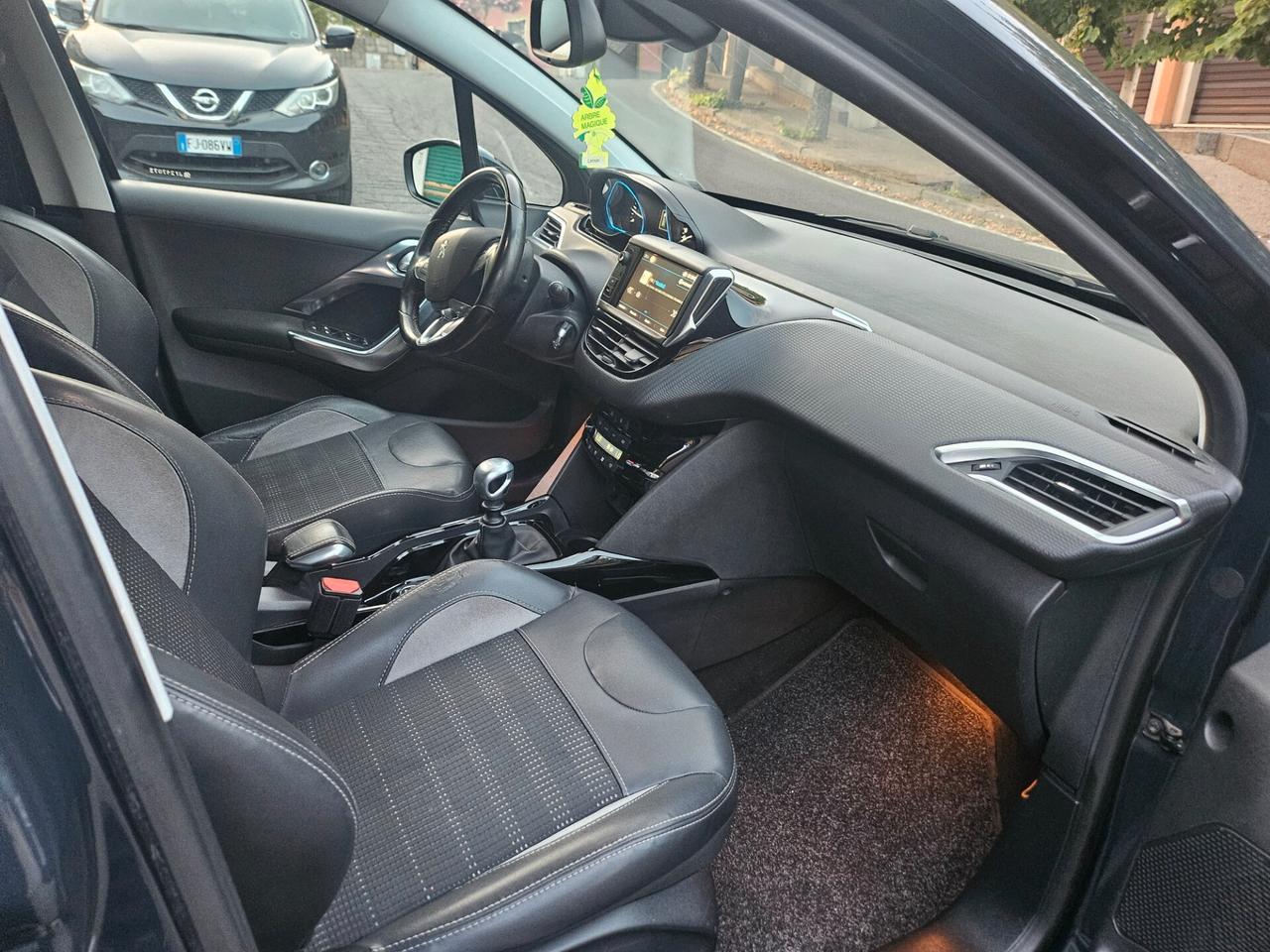 Peugeot 2008 BlueHDi 100 S&S Allure 2019
