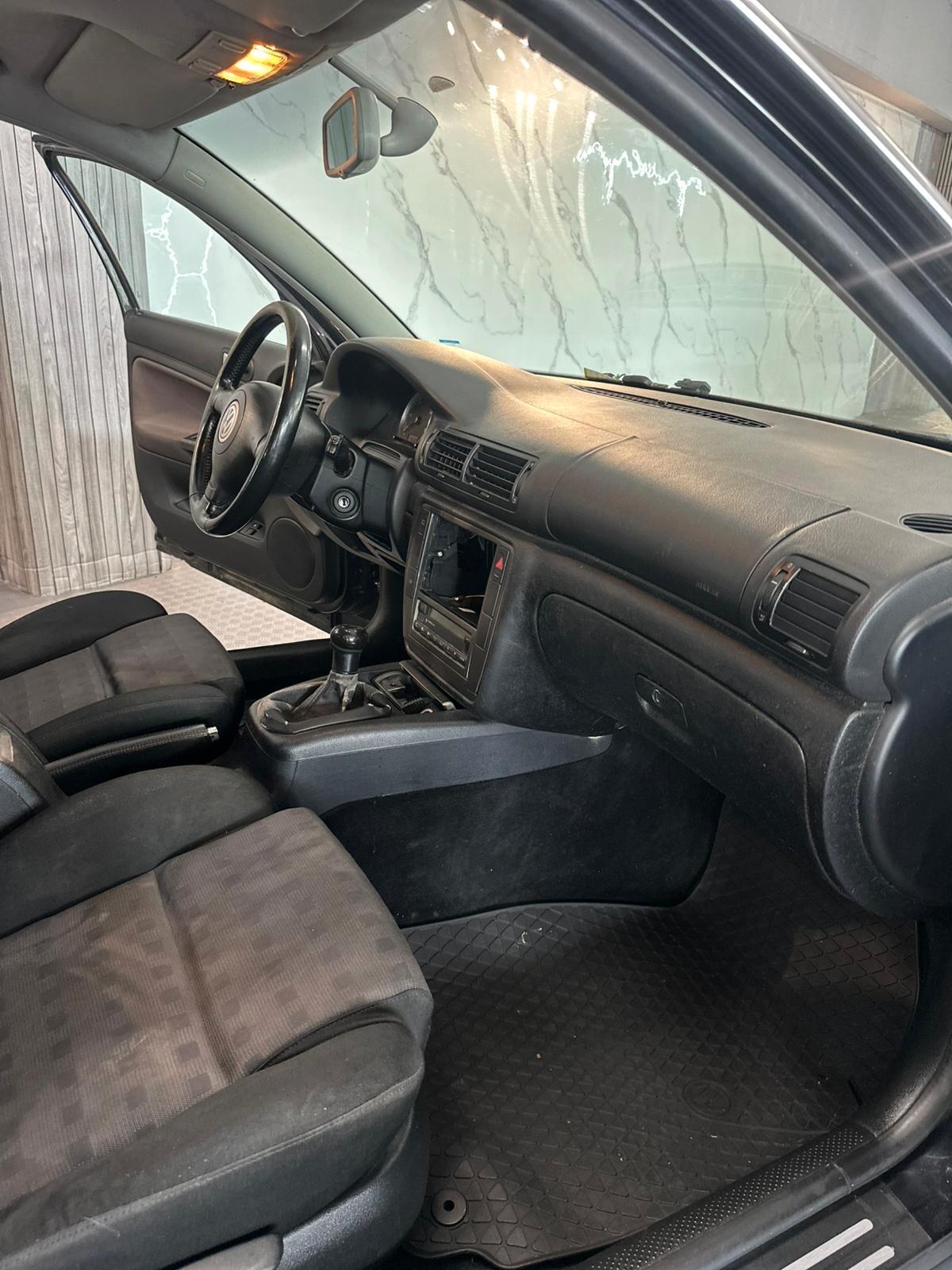 Volkswagen Passat 1.9 TDI/130 CV cat Highline