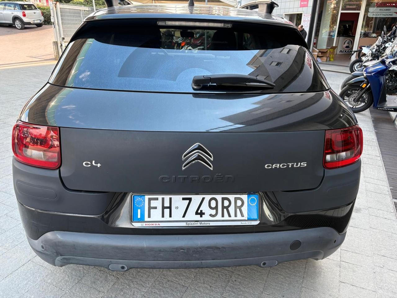 Citroen C4 Cactus PureTech 82 Shine