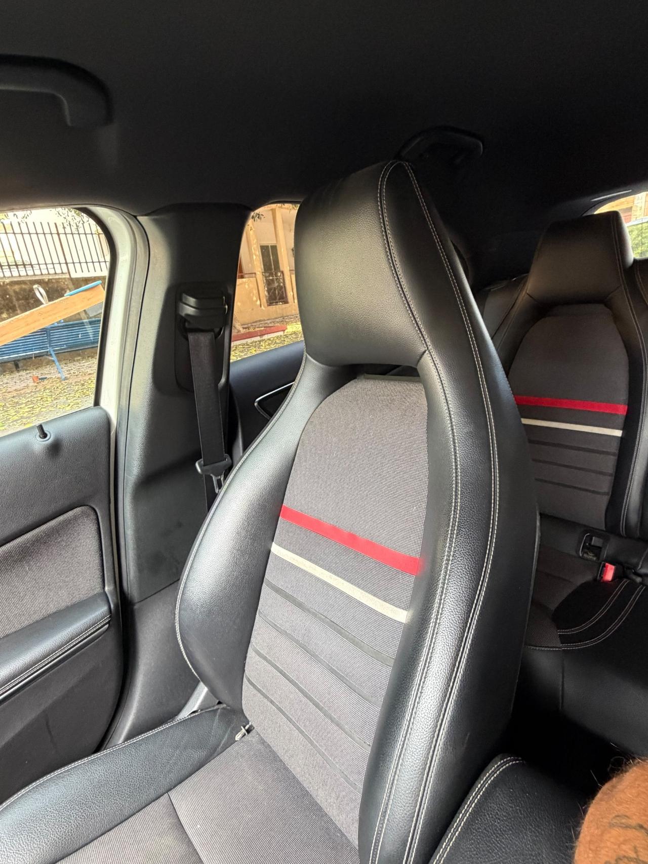 Mercedes-benz A 180 CDI Premium automatica da vetrina
