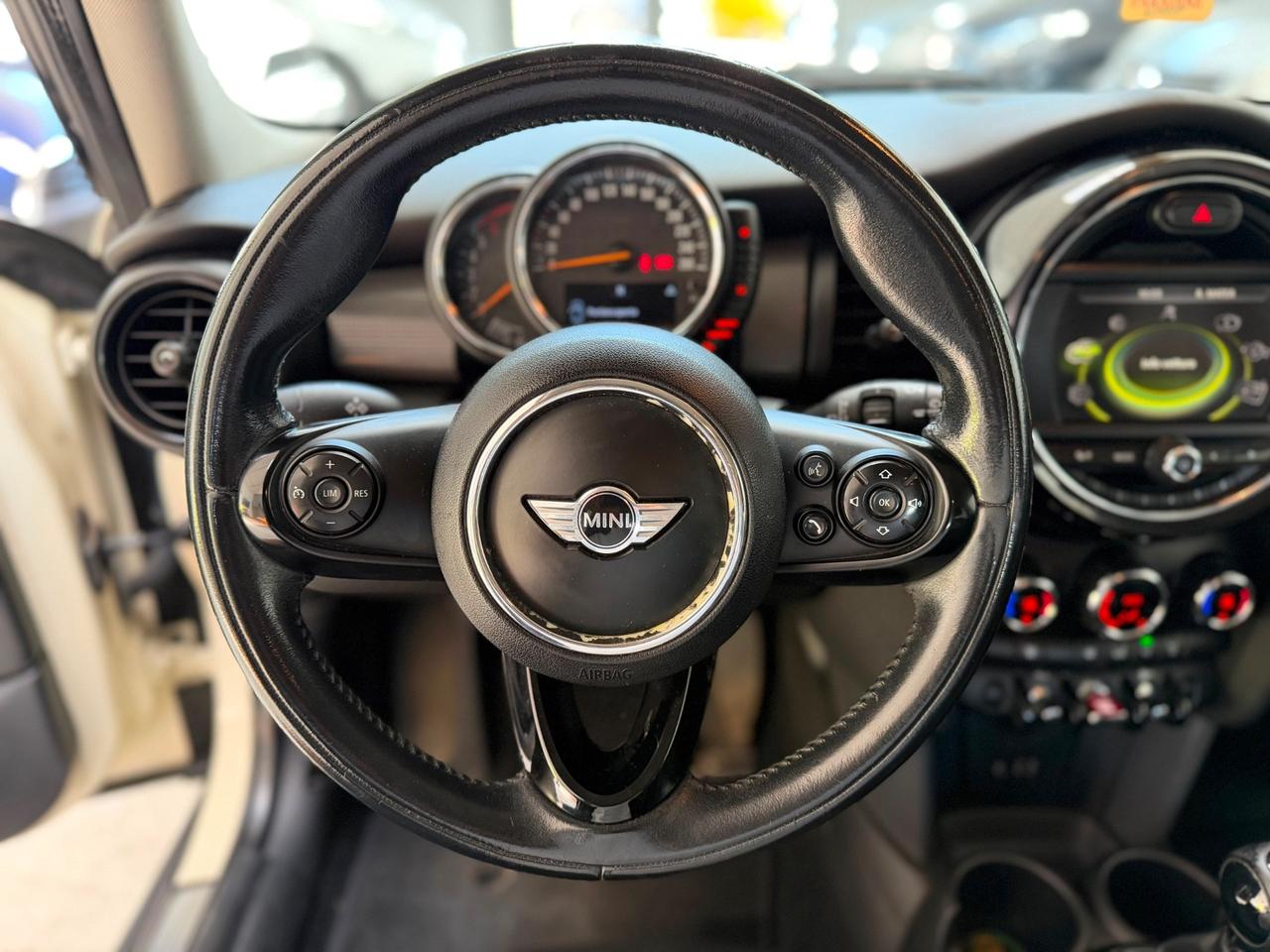 Mini 1.5 Cooper D 5 porte
