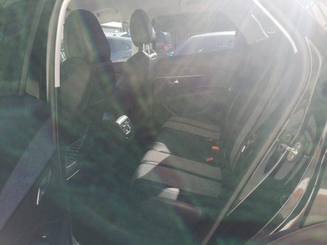 PEUGEOT 3008 BlueHDi 130 S&S Allure Business