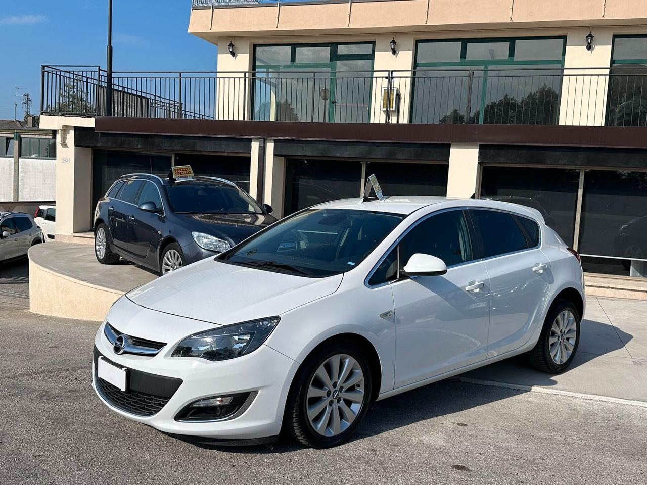 Opel Astra 1.4 Turbo 140CV 5 porte GPL Tech Cosmo
