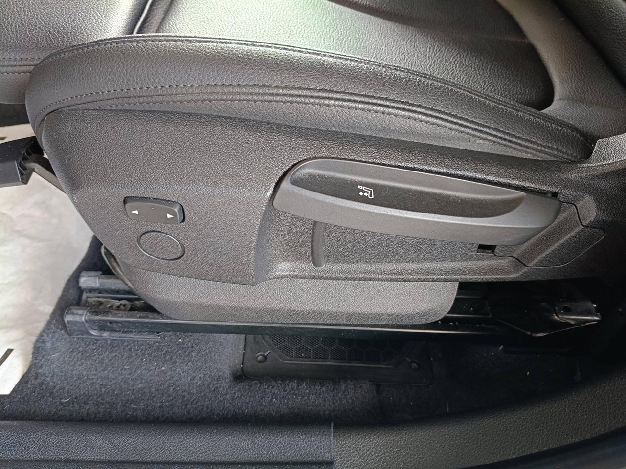 BMW Serie 2 F45 2018 Active Tourer - 216d Active Tourer Sport auto