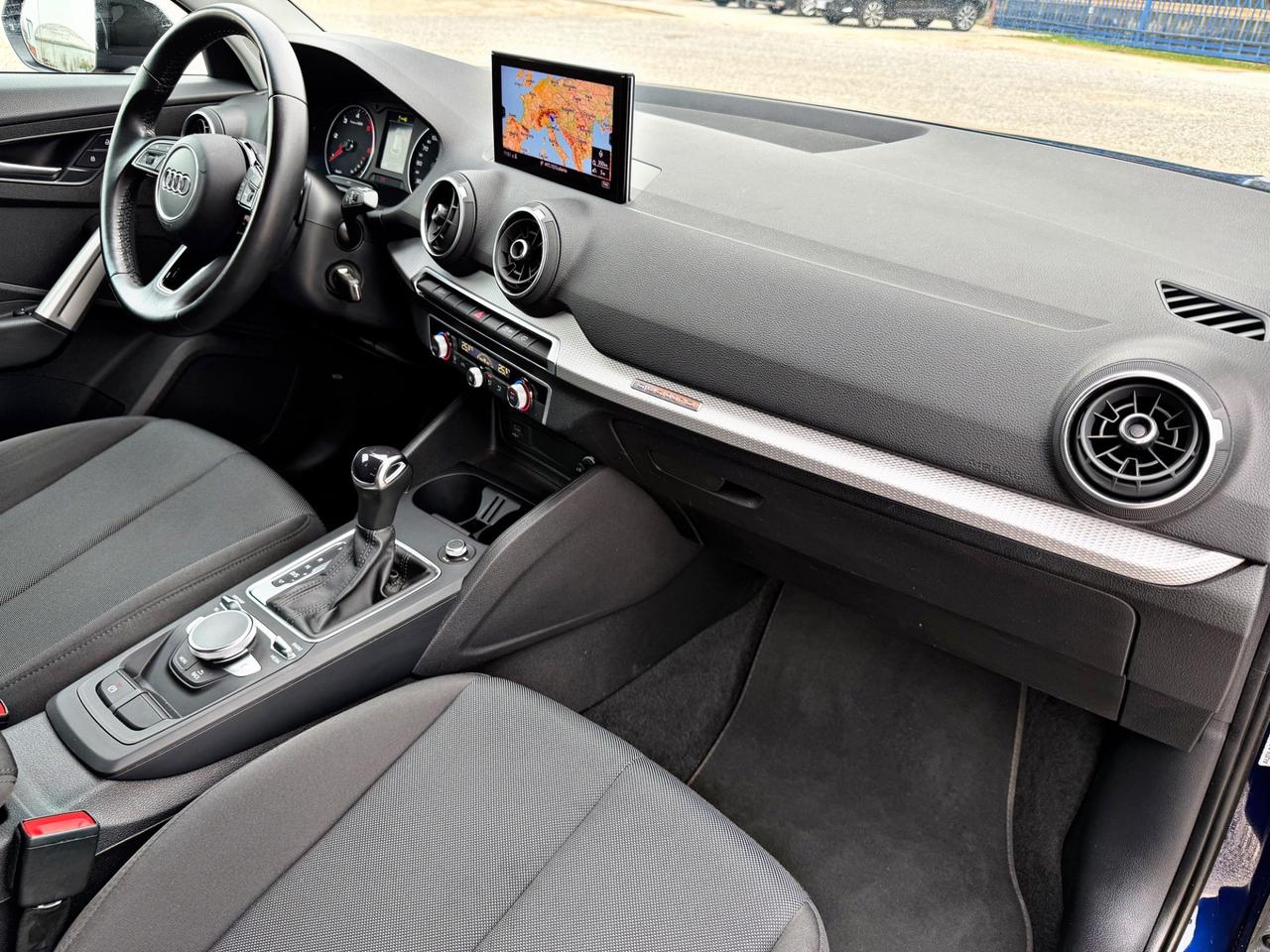 Audi Q2 35 TDI quattro S tronic Identity Black