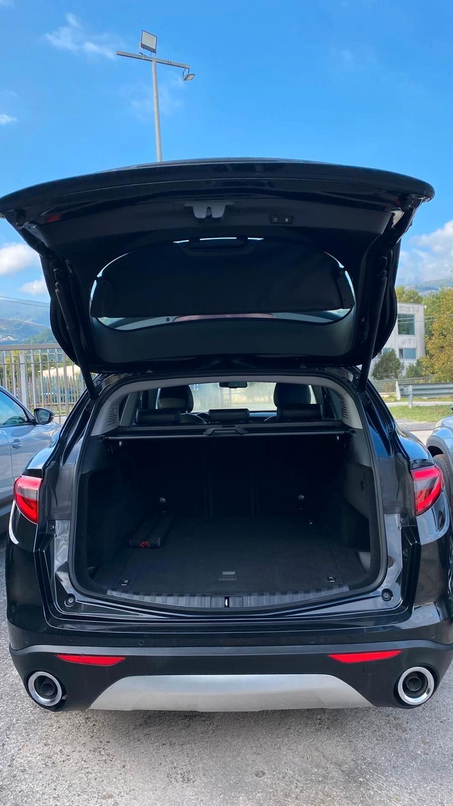 Alfa Romeo Stelvio 2.2 Turbodiesel 190 CV AT8 RWD Executive