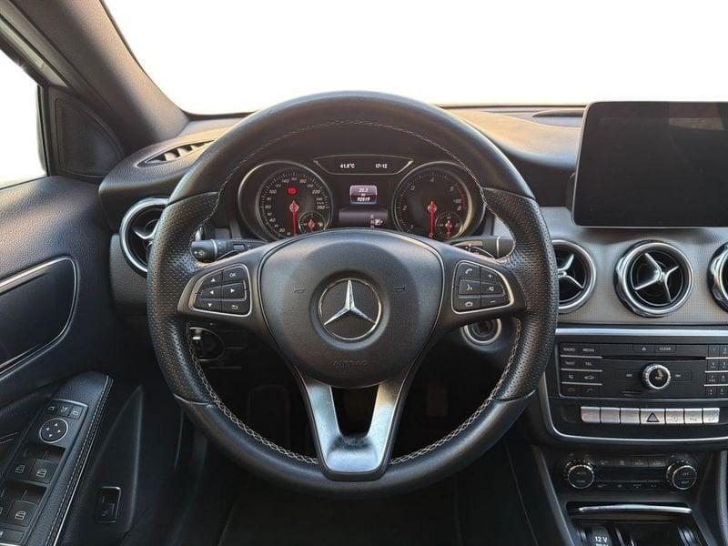 Mercedes-Benz GLA 200 d Sport 4matic auto