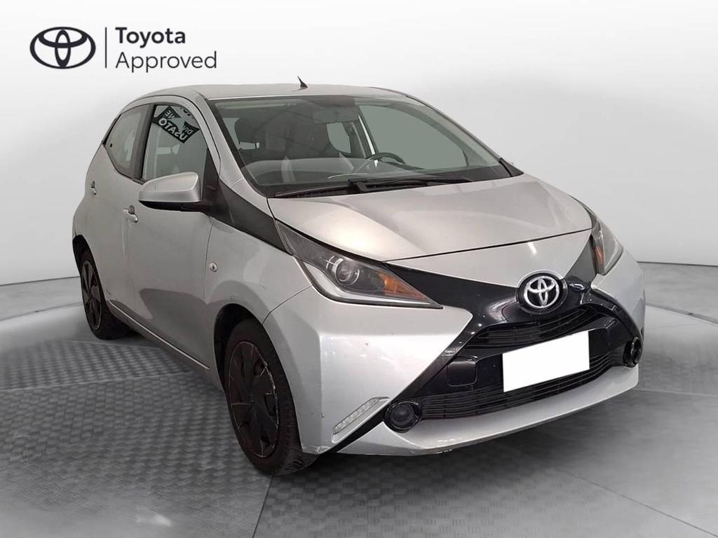 Toyota Aygo 5 Porte 1.0 VVT-i Cool Soda Connect