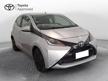 Toyota Aygo 5 Porte 1.0 VVT-i Cool Soda Connect