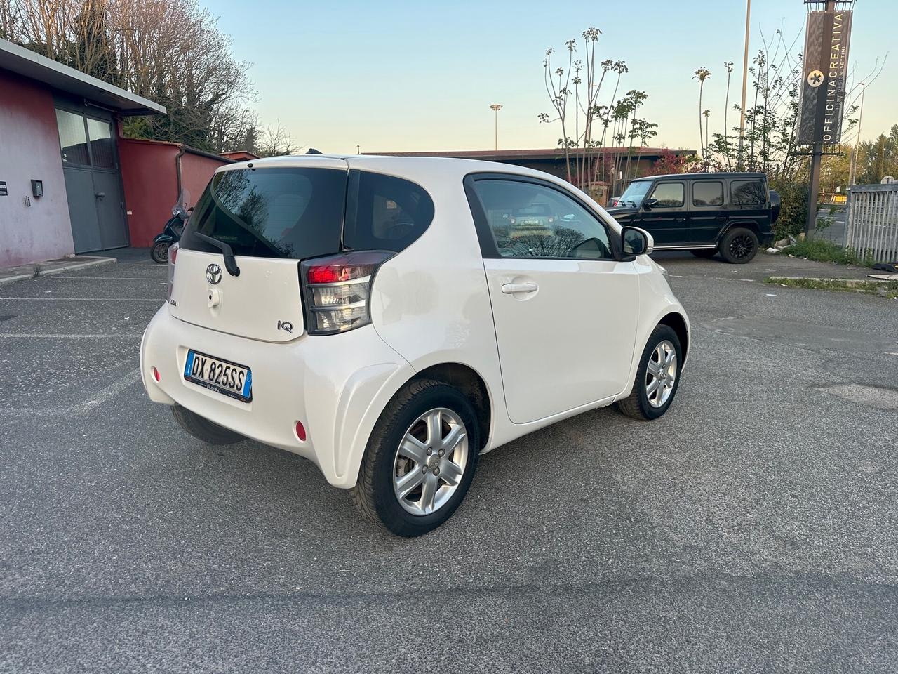 Toyota iQ 1.0 Multidrive Aut. Cerchi Permute Rate GARANTITA