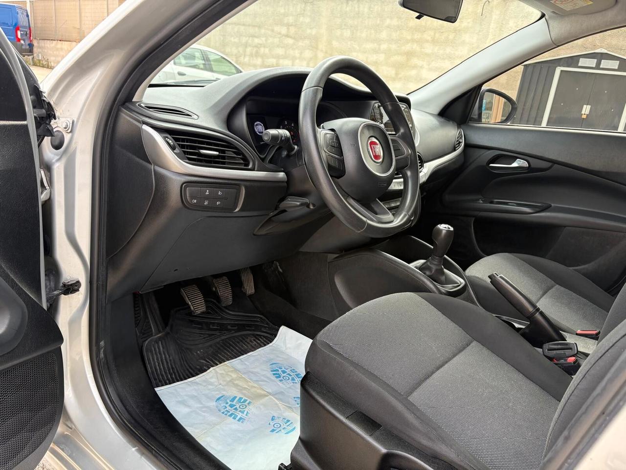 Fiat Tipo 1.3 Mjt S&S 5 porte Easy 95CV