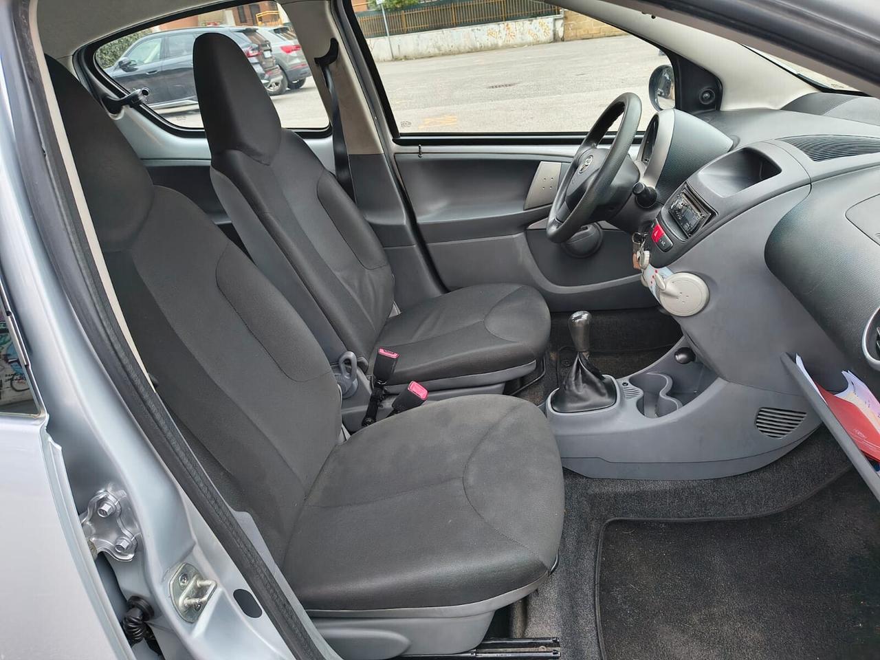 Toyota Aygo 1.0 BENZINA TAGLIANDATA