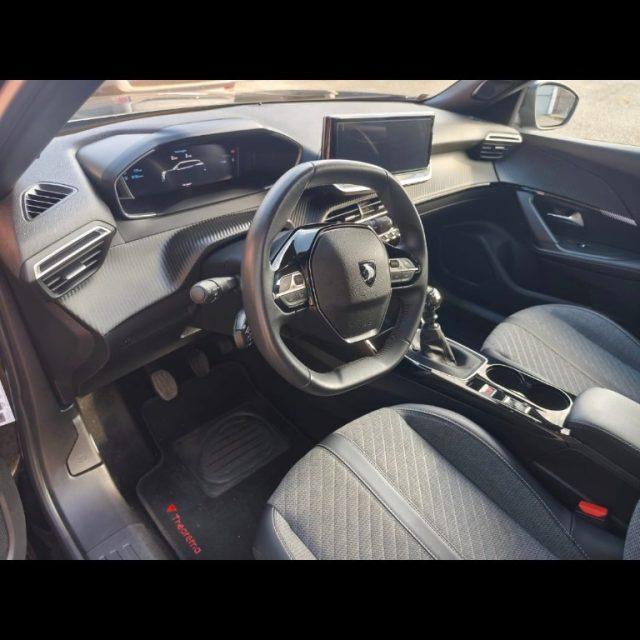PEUGEOT 2008 PureTech 100 S&S Allure