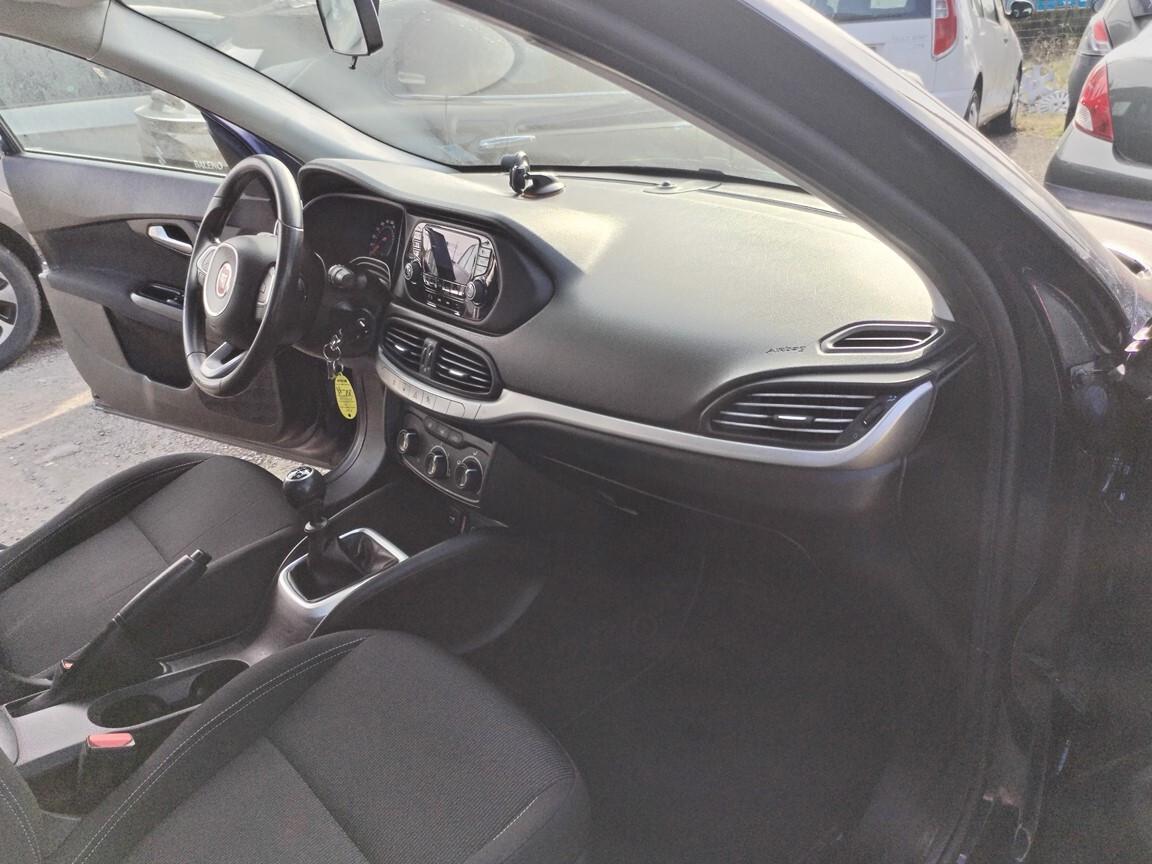 Fiat Tipo 1.4 5 porte Easy 95000KM 10/2016 EURO 6B MANUTENZIONI COMPRESE