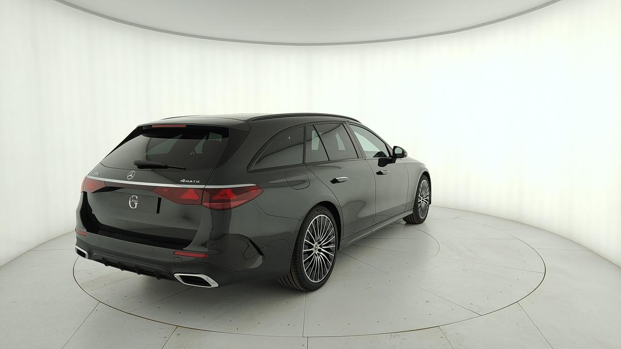 Mercedes-Benz E 220 d 4MATIC Station Wagon