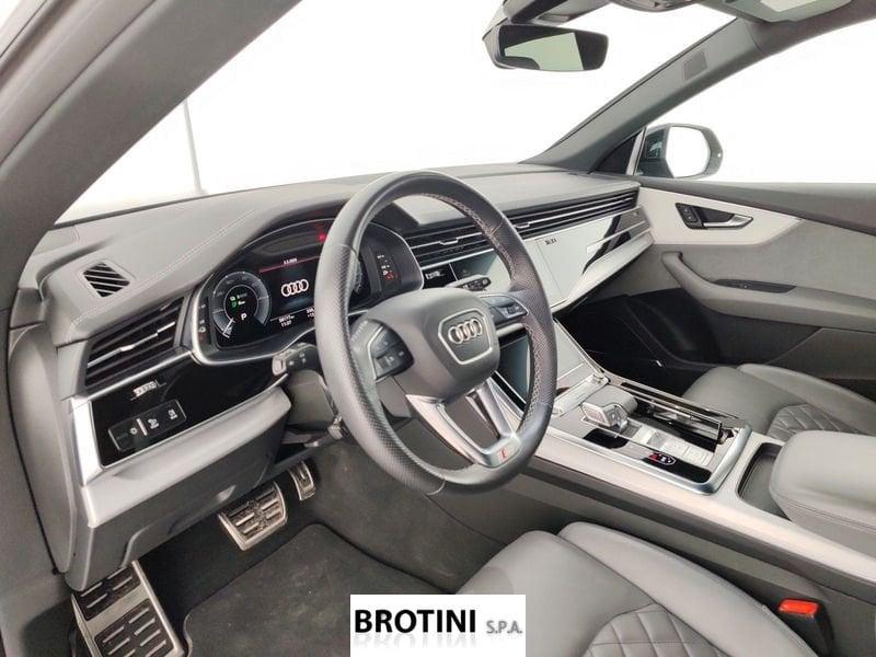 Audi Q8 55 TFSI e quattro tiptronic S-Line Sport