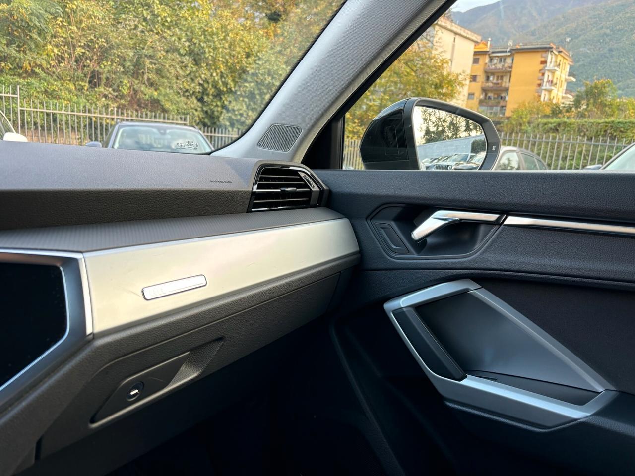 Audi Q3 35 TDI S tronic IDENTITY BLACK - SPORT