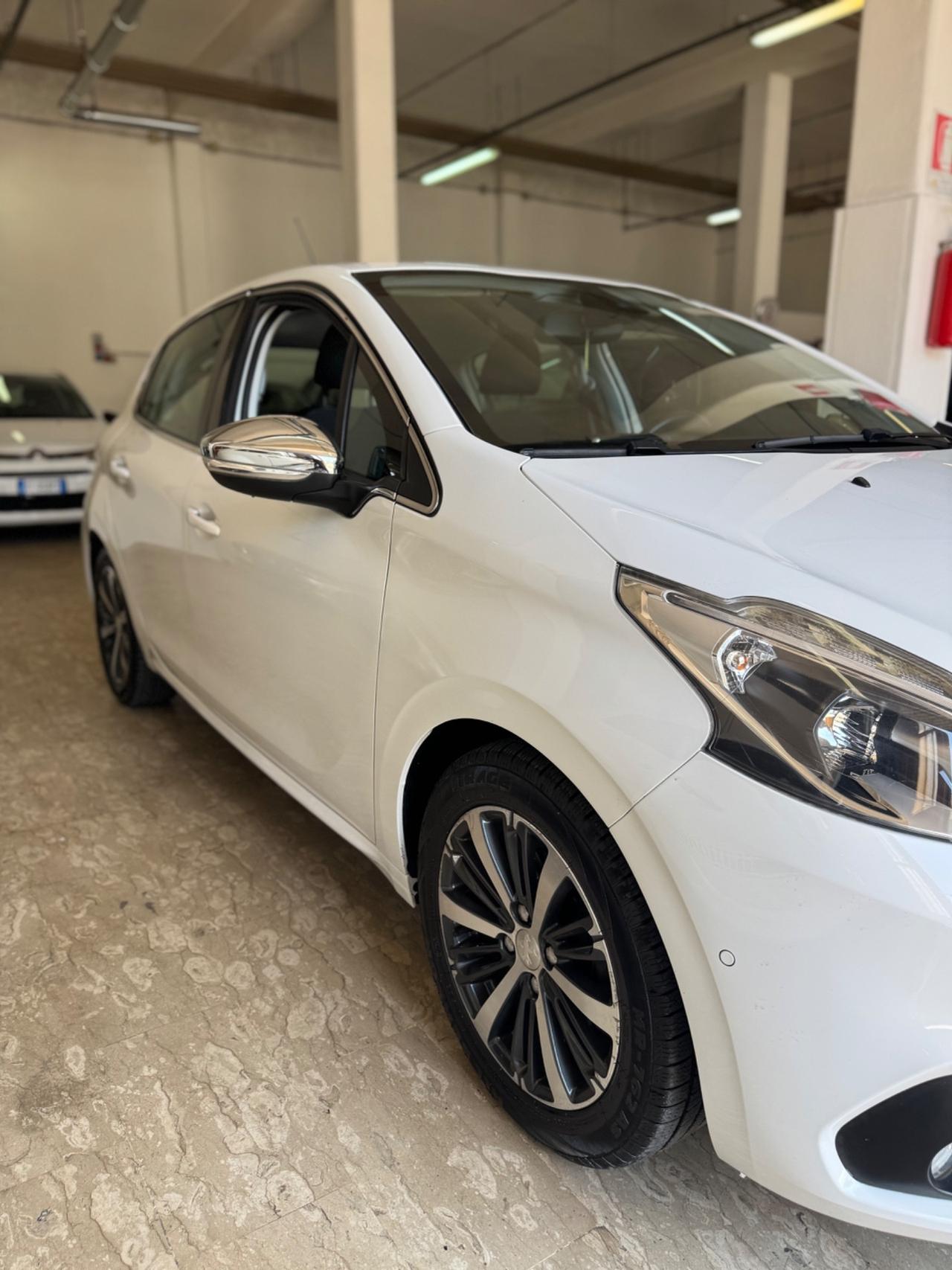 Peugeot 208 PureTech Turbo 110 S&S 5 porte Allure