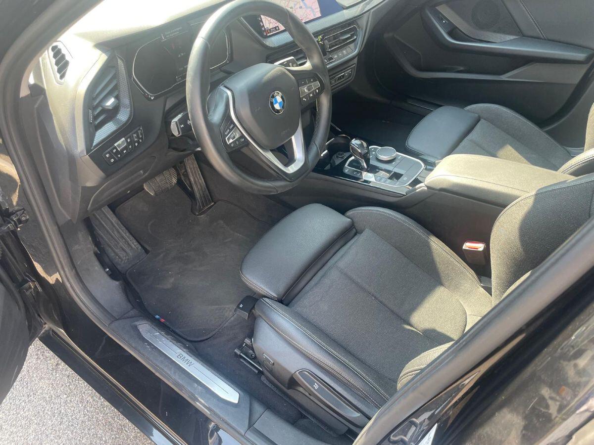 BMW 118i 140Cv. SPORT AUTOMATICA