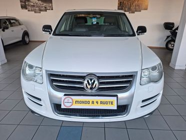 Volkswagen Touareg 2.5 R5 TDI DPF tiptronic Exclusive 4X4