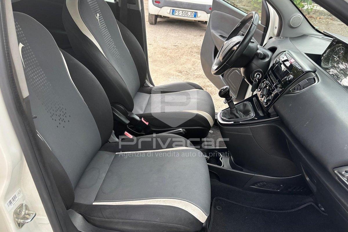 LANCIA Ypsilon 0.9 TwinAir 85 CV 5 porte Metano Ecochic Elefantino