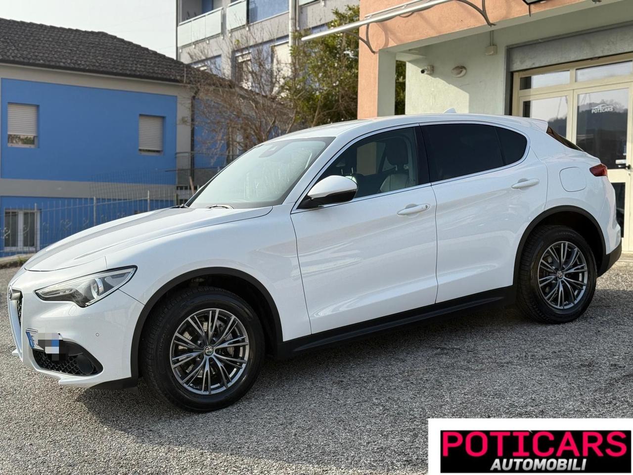 Alfa Romeo Stelvio 2.2 Turbodiesel 210 CV AT8 Q4 Executive