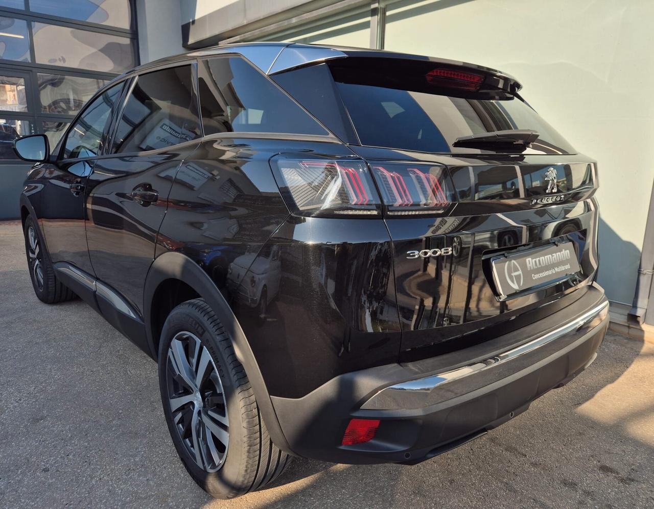 Peugeot 3008 BlueHDi 130cv EAT8 Allure