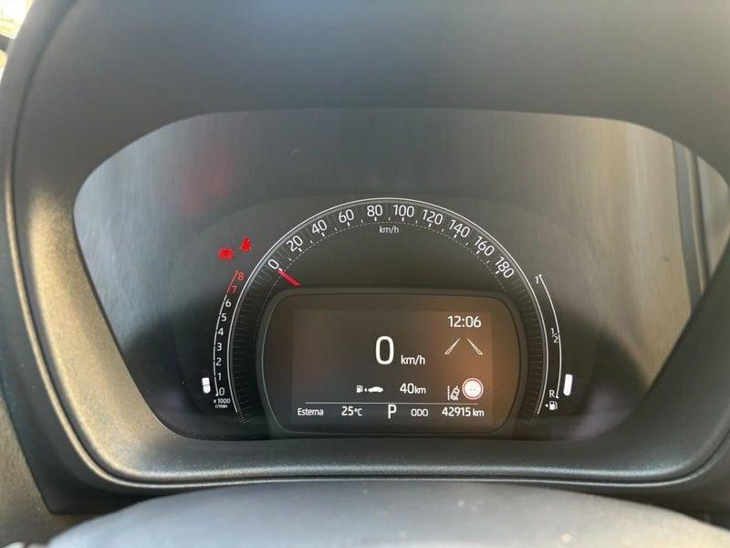 Toyota Aygo X 1.0B (72 CV) Lounge S-CVT