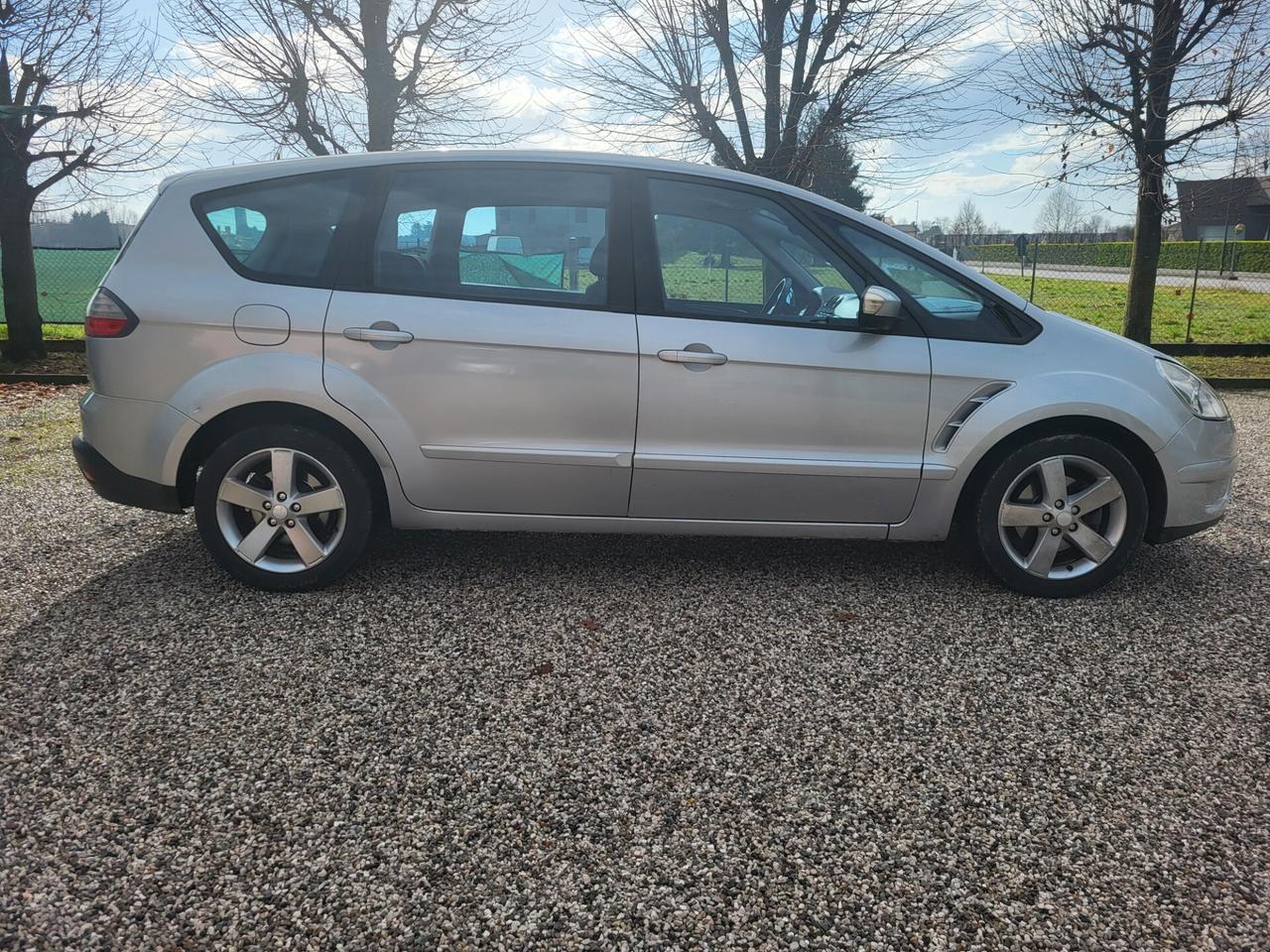 Ford S-Max 2.0 TDCi 140CV Titanium