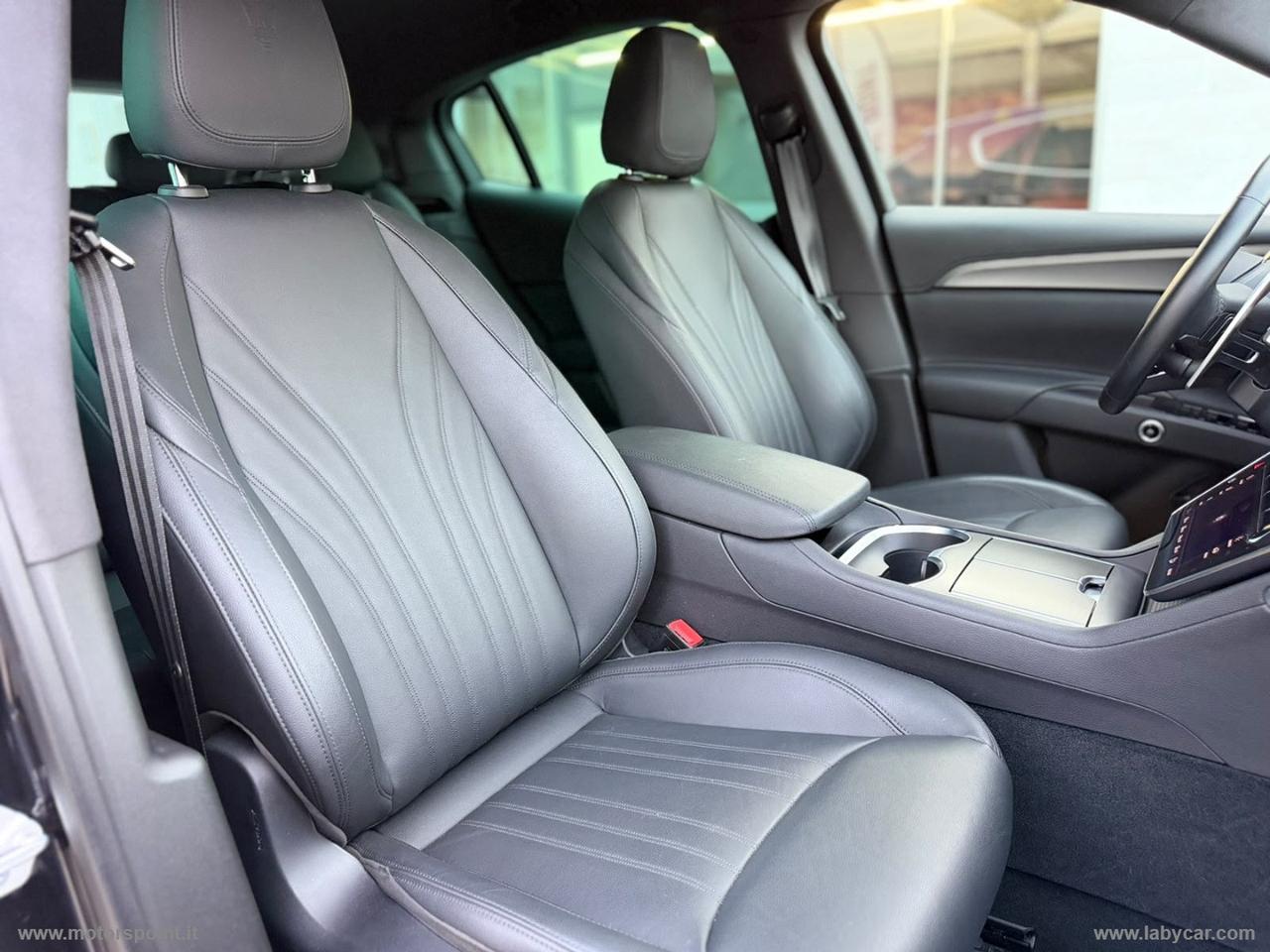 MASERATI 2.0 MHEV 300 CV GT SOLO 10.000 KM!!!