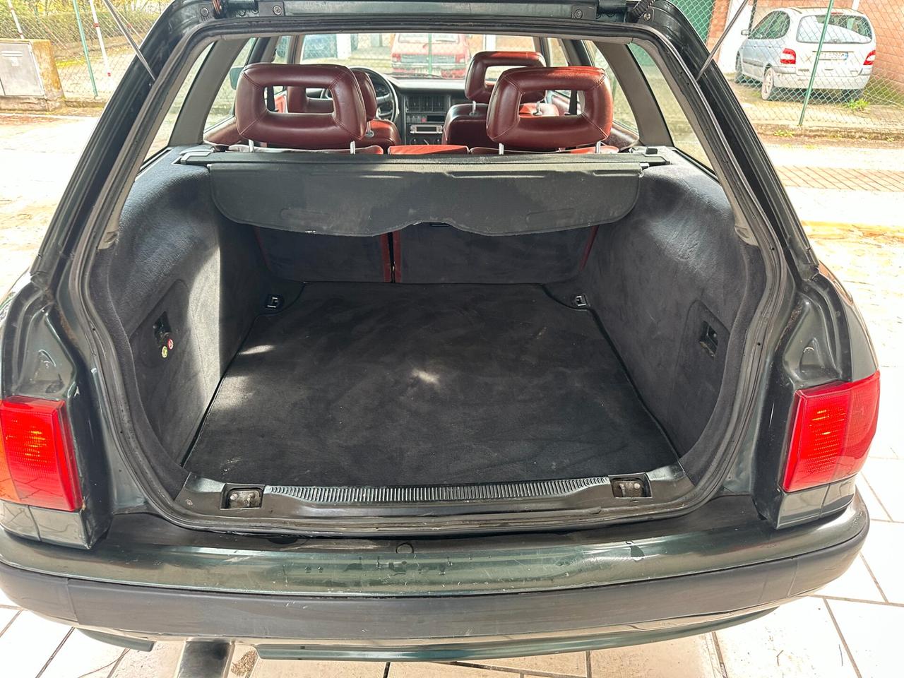 Audi 100 Avant 2.0 (12 rate)