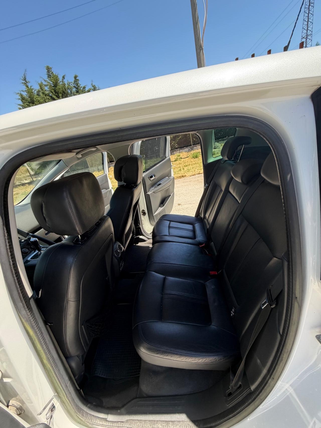Peugeot 3008 1.6 e-HDi 115CV cambio robotizzato Stop&Start Active