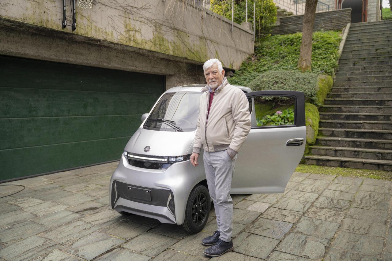 Cabin Active Virea - Muvia - Auto senza patente - Dispositivo medico - Scooter cabinato