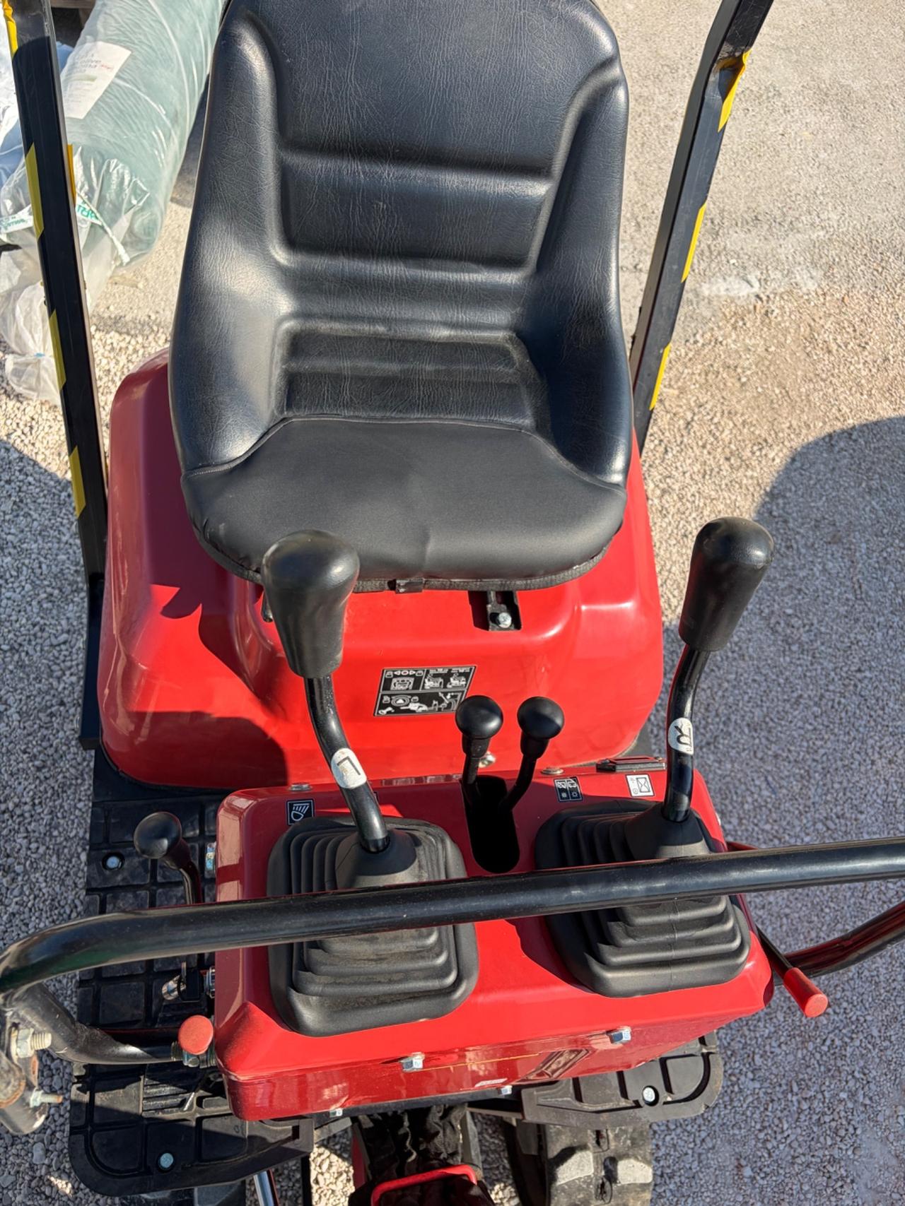 Escavatorino mex 600