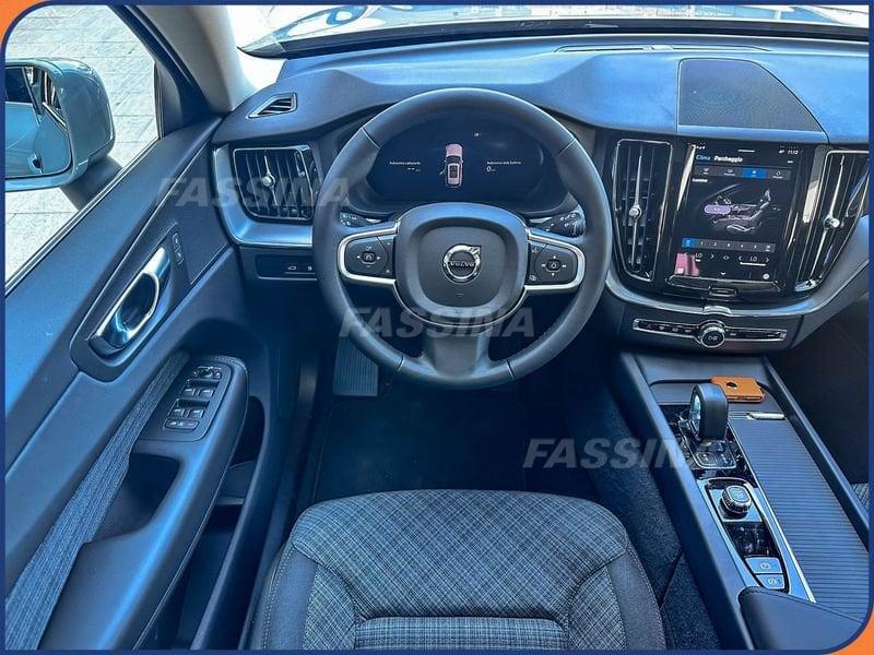 Volvo XC60 T6 Plug-in hybrid AWD automatico Core