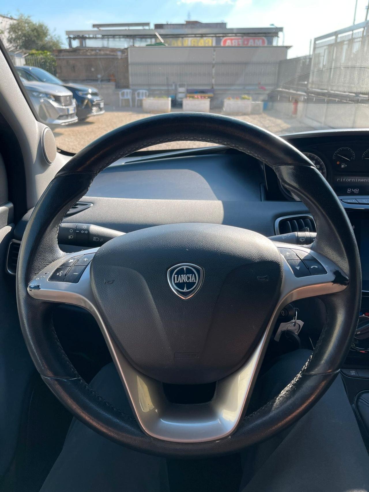Lancia Ypsilon 1.0 FireFly 5 porte S&S Hybrid Gold Plus