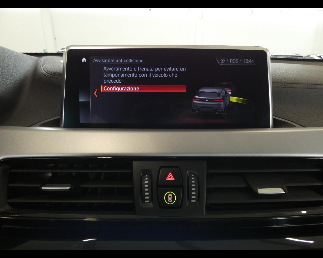 BMW X2 (F39) - X2 sDrive18d Business-X