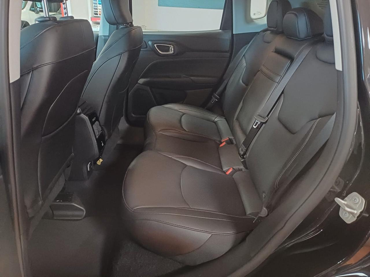 Jeep Compass 1.6 Multijet II 2WD Night Eagle