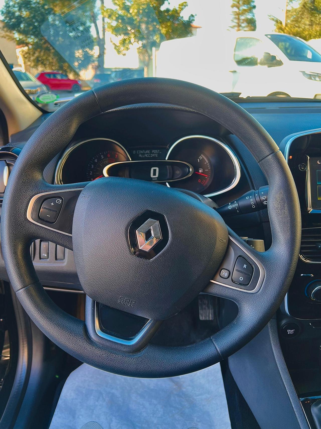 Renault Clio TCe 12V 90CV Start&Stop 5 porte Energy Intens