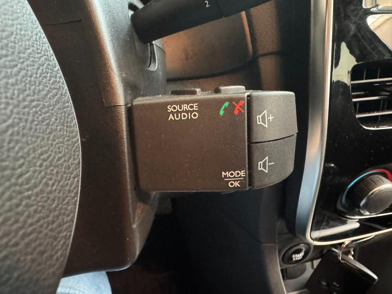 Renault Clio 4/IV - 1.5 dCi 8V 75CV Diesel Euro 6 - Start&Stop 5 porte Energy Life