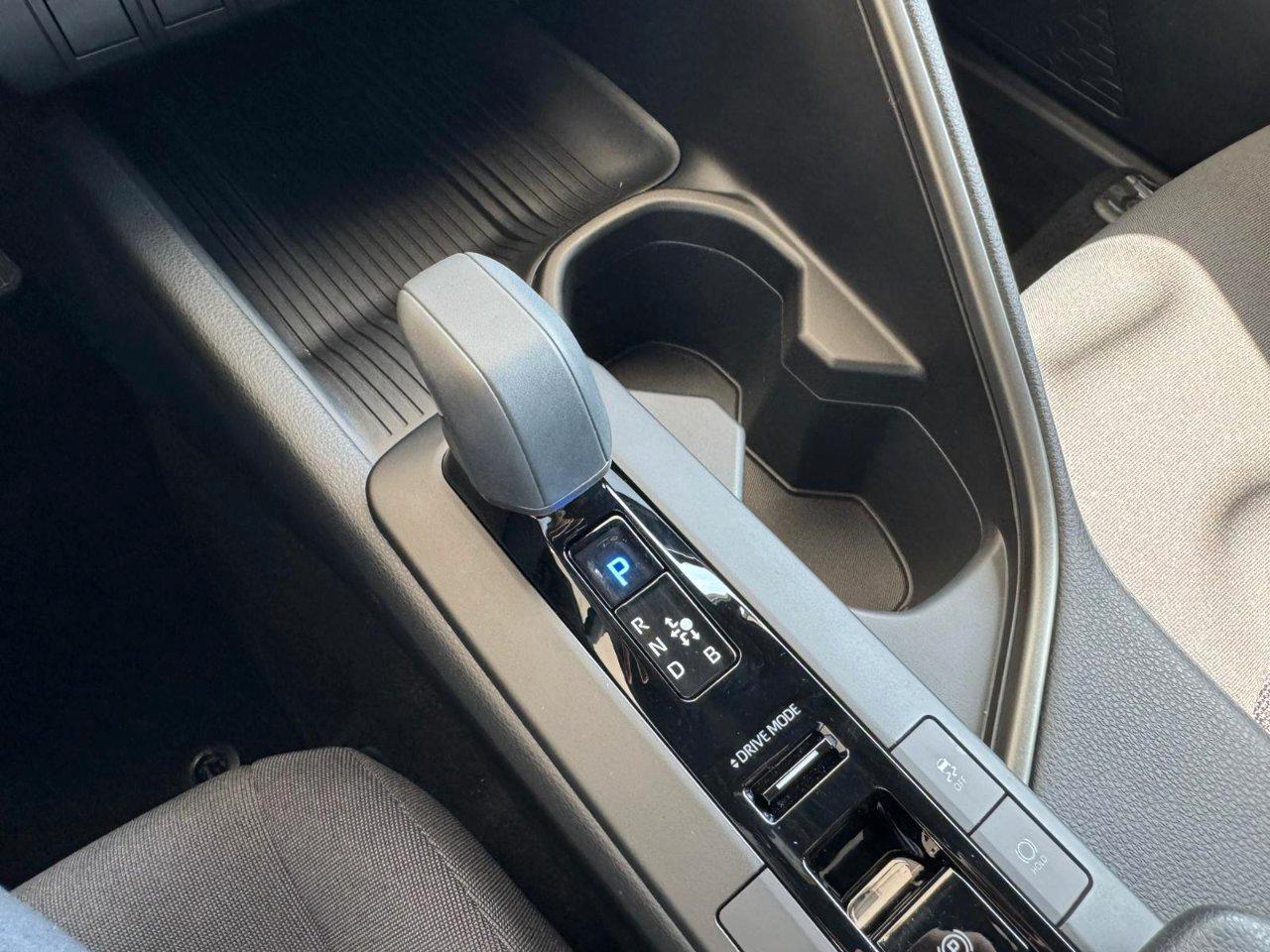 Toyota C-HR 1.8 hev Active fwd e-cvt