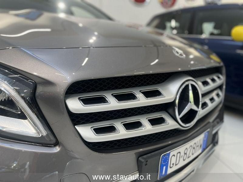 Mercedes-Benz GLA 180 1.6BZ SPORT