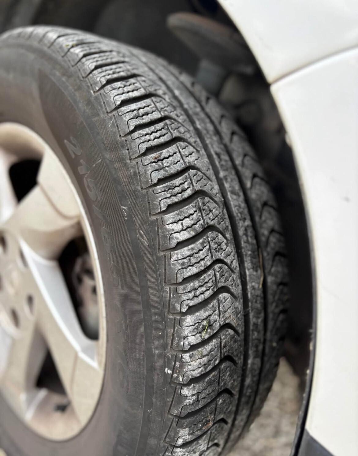 Dacia Duster 1.5 dCi 107 cv PERFETTA NEOPATENTATI