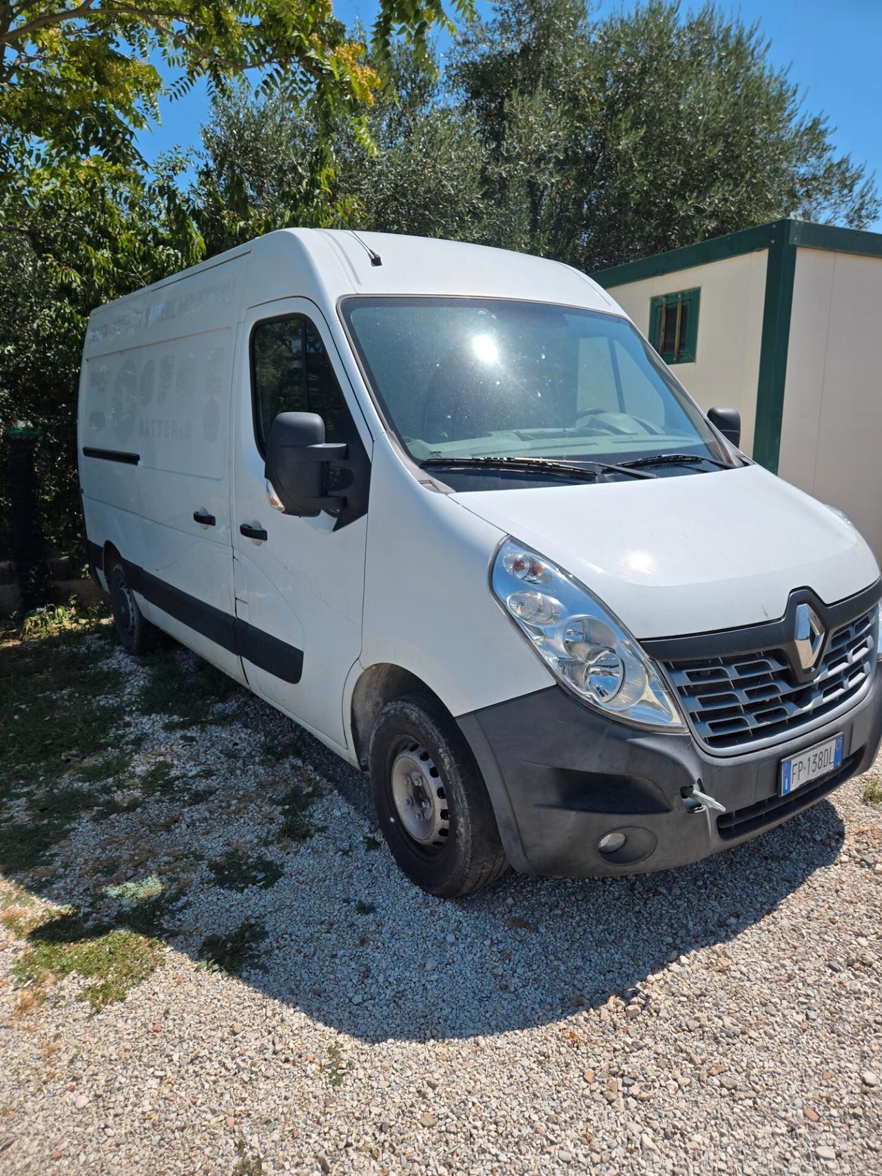 Renault master