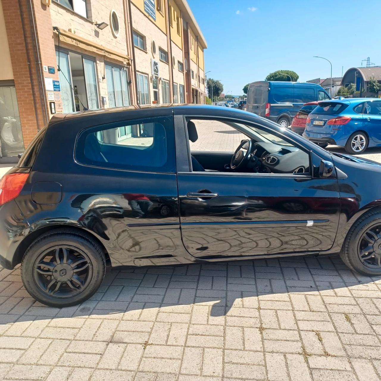 88.188 KM CLIO 1.2 PER NEOPATENTATI PERFETTA