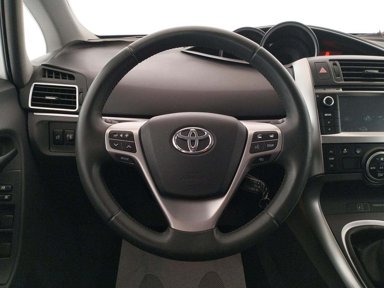 Toyota Verso 1.6 D-4D - 7 POSTI