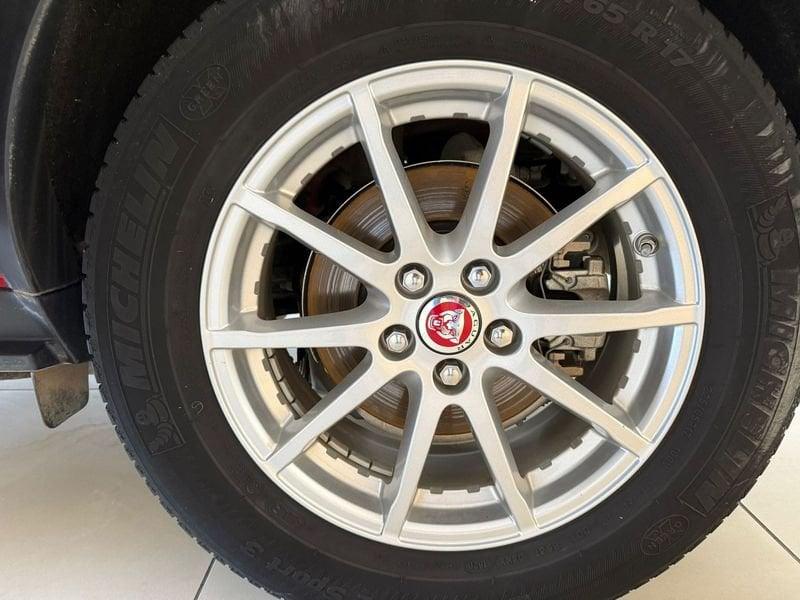 Jaguar E-Pace 2.0D 150 CV